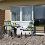 Haus Inselperle Mit Blick Auf Den Bodden Apartment Alt Reddevitz