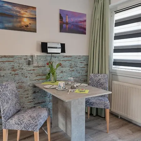 Haus Inselperle Mit Blick Auf Den Bodden * אלט רדביץ