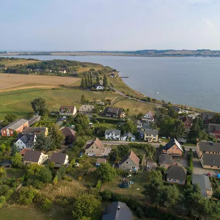 Haus Inselperle Mit Blick Auf Den Bodden * אלט רדביץ